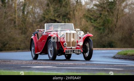 1949 MG T auto classica, vista frontale Foto Stock