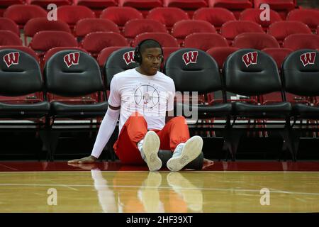 13 gennaio 2022: Ohio state Buckeyes Forward E.J. Liddell (32) durante la partita di pallacanestro NCAA tra gli Ohio state Buckeyes e i distintivi del Wisconsin al Kohl Center di Madison, WISCONSIN. Darren Lee/CSM Foto Stock