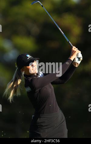 Brisbane, Australia. 08th Jan 2022. Sarah Wilson colpisce la palla a Brisbane, Australia, il 1/8/2022. (Foto di Patrick Hoelscher/News Images/Sipa USA) Credit: Sipa USA/Alamy Live News Foto Stock