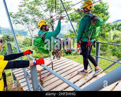 Ziplining a Porto Rico Foto Stock