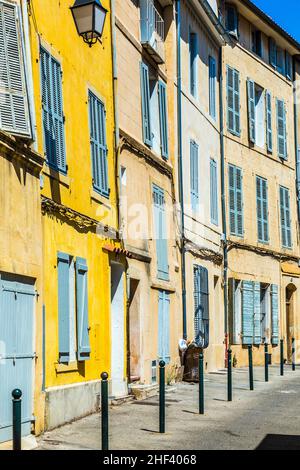 Provenza tipica città di Aix en Provence con la vecchia facciata della casa Foto Stock