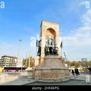 La Repubblica un monumento in Taksim sq. in Istanbul. Foto Stock