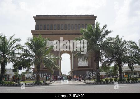 Il bellissimo monumento di Simpang Lima Gumul. Simpang Lima Gumul in una delle icone di Kediri Foto Stock