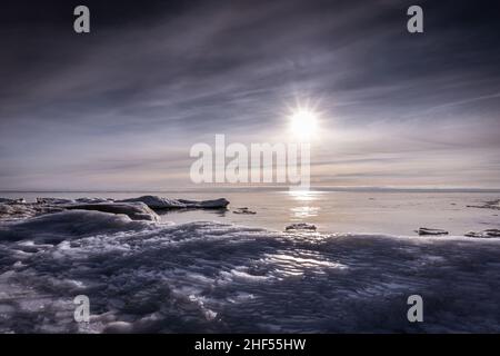 Escursione costiera sulla costa di Ice Berg Lake Huron Foto Stock