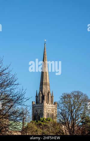 Chichester, gennaio 5th 2022: La guglia della Cattedrale di Chichester Foto Stock