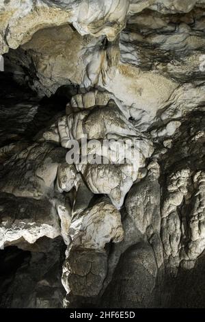 Grotta di stalattiti in Francia, Grotte du Memont Foto Stock