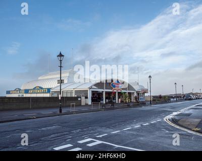 Burnham Pier e divertimenti, The Esplanade, Burnham-on-Sea, Somerset Foto Stock