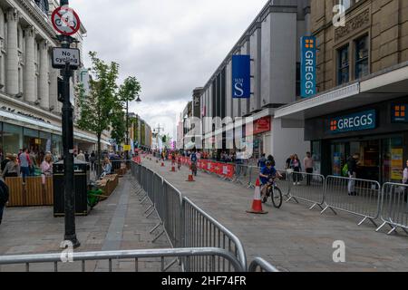 Newcastle upon Tyne, Regno Unito - 7th luglio 2019: Persone che partecipano al festival ciclistico gratuito Let's Ride HSBC che si svolge nel centro della città. Strade e. Foto Stock