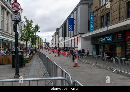 Newcastle upon Tyne, Regno Unito - 7th luglio 2019: Persone che partecipano al festival ciclistico gratuito Let's Ride HSBC che si svolge nel centro della città. Strade e. Foto Stock