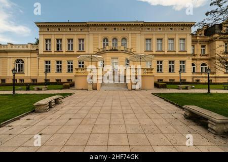 Europa, Polonia, Voivodato Kuyaviano-Pomeriano, Palazzo di Ostromecko Foto Stock