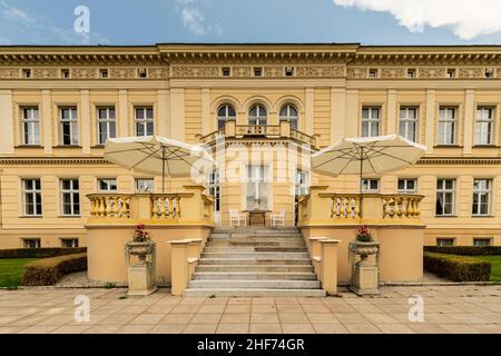 Europa, Polonia, Voivodato Kuyaviano-Pomeriano, Palazzo di Ostromecko Foto Stock