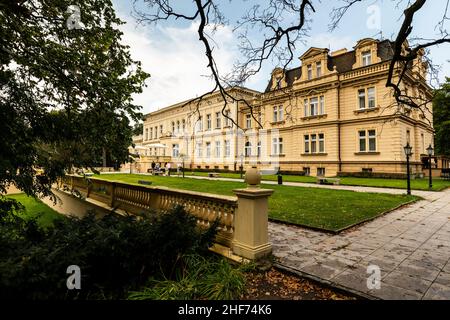 Europa, Polonia, Voivodato Kuyaviano-Pomeriano, Palazzo di Ostromecko Foto Stock