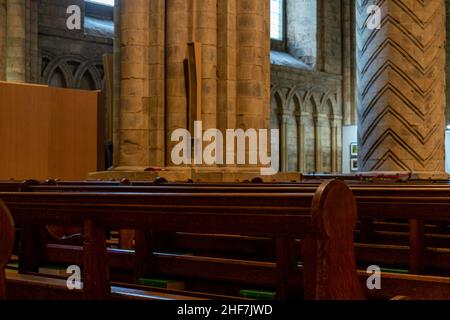 Durham, Regno Unito - 28th agosto 2019: Interni Durham Cathedral, Inghilterra. Chiesa di Cristo, Beata Maria la Vergine e San Cuthbert di Durham. Gothi Foto Stock