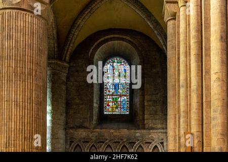 Durham, Regno Unito - 28th agosto 2019: Interni Durham Cathedral, Inghilterra. Chiesa di Cristo, Beata Maria la Vergine e San Cuthbert di Durham. Gothi Foto Stock