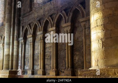 Durham, Regno Unito - 28th agosto 2019: Interni Durham Cathedral, Inghilterra. Chiesa di Cristo, Beata Maria la Vergine e San Cuthbert di Durham. Gothi Foto Stock