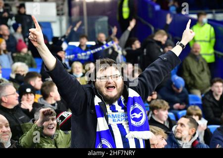 Brighton, Regno Unito. 14th Jan 2022. Un fan di Brighton che ha mostrato il suo sostegno prima della partita della Premier League tra Brighton & Hove Albion e Crystal Palace all'Amex il 14th 2022 gennaio a Brighton, Inghilterra. (Foto di Jeff Mood/phcimages.com) Credit: PHC Images/Alamy Live News Foto Stock