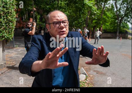 Roma, Italia 21/06/2021: Ripresa del film "vita da Carlo" con l'attore Carlo Verdone. Monteverde. © Andrea Sabbadini Foto Stock