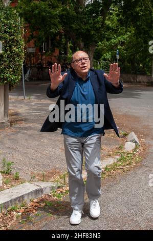 Roma, Italia 21/06/2021: Ripresa del film "vita da Carlo" con l'attore Carlo Verdone. Monteverde. © Andrea Sabbadini Foto Stock