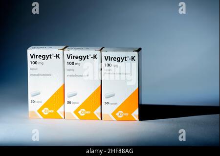 Viregyt - K (Amantadini hydrocloridum),virusologia della salute umana,Amantadine, virologia della salute umana, spopulazione antidoto,dramma covido dell'umanità, Foto Stock