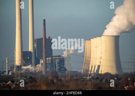 Centrale a carbone dell'UNIPER Gelsenkirchen-Scholven, unità centrali e torri di raffreddamento, NRW, Germania, Foto Stock