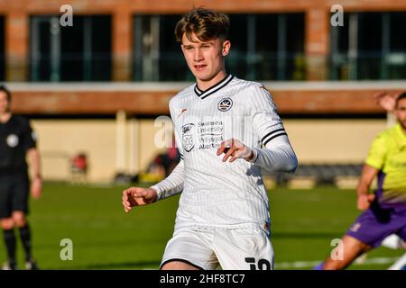 Swansea, Galles. 14 Gennaio 2022. Ben Lloyd di Swansea City Under 23s durante la partita della Premier League Cup tra Swansea City Under 23s ed Exeter City Under 23s alla Swansea City Academy di Swansea, Galles, Regno Unito il 14 gennaio 2022. Credit: Duncan Thomas/Majestic Media. Credit: Majestic Media Ltd/Alamy Live News Foto Stock