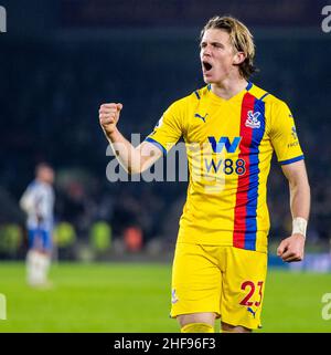 Brighton, Regno Unito. 14th Jan 2022. BRIGHTON, INGHILTERRA - GENNAIO 14: Conor Gallagher di Crystal Palace celebra dopo aver segnato il gol durante la partita della Premier League tra Brighton & Hove Albion e Crystal Palace all'American Express Community Stadium il 14 gennaio 2022 a Brighton, Regno Unito. (Foto di Sebastian Frej) Credit: Sebo47/Alamy Live News Foto Stock