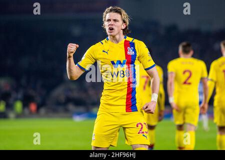 Brighton, Regno Unito. 14th Jan 2022. BRIGHTON, INGHILTERRA - GENNAIO 14: Conor Gallagher di Crystal Palace celebra dopo aver segnato il gol durante la partita della Premier League tra Brighton & Hove Albion e Crystal Palace all'American Express Community Stadium il 14 gennaio 2022 a Brighton, Regno Unito. (Foto di Sebastian Frej) Credit: Sebo47/Alamy Live News Foto Stock