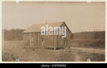 School House di Kirkland. Stato usato per parecchi anni e realmente cadendo a pezzi. Molte scuole rurali in Georgia sono in questa condizione. Foto Stock