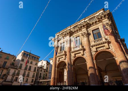 Antico palazzo vicentino chiamato Palazzo del Capitaniato, Loggia del Capitaniato o Loggia Bernarda, architetto Andrea Palladio, Veneto, Italia, Europa. Foto Stock