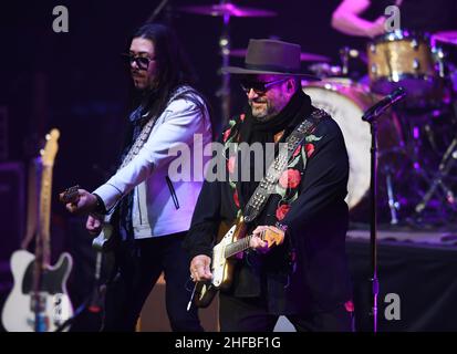 Fort Lauderdale, Florida, Stati Uniti. 13th Jan 2022. I Mavericks suonano al Parker il 13 gennaio 2022 a Fort Lauderdale, Florida. Credit: Mpi04/Media Punch/Alamy Live News Foto Stock