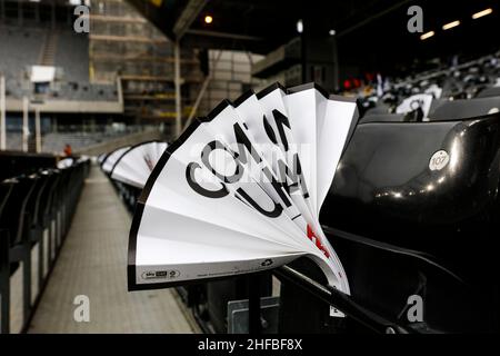 Londra, Regno Unito. 15th Jan 2022. Londra, Regno Unito. 15th Jan 2022. 15th gennaio 2022: Craven Cottage, Fulham, Londra, Inghilterra; EFL Championship football, Fulham Versus Bristol City; carta Clappers per i fan Inside Craven Cottage credito: Action Plus Sports Images/Alamy Live News credito: Action Plus Sports Images/Alamy Live News Foto Stock