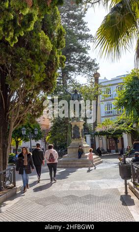 Monumento a Emilio Castelar presidente en la primera republica en Cádiz, Plaza de la Candelaria Foto Stock