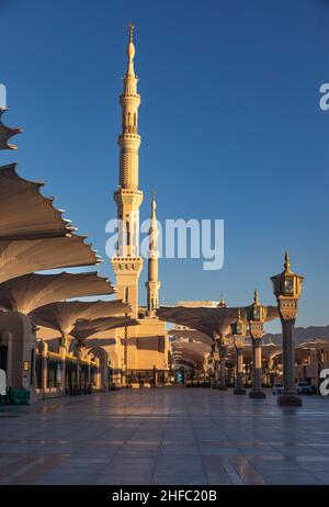 Median, Arabia Saudita, 4th gennaio 2022: Mattina presto nella moschea del profeta Maometto Foto Stock