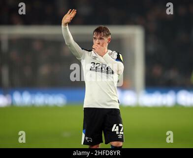 Derby, Inghilterra, 15th gennaio 2022. Liam Thompson della contea di Derby durante la partita del campionato Sky Bet al Pride Park Stadium di Derby. Il credito dovrebbe essere: Simon Bellis / Sportimage Foto Stock