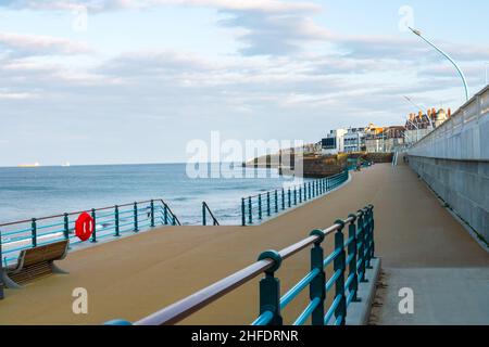 Lower Promenade, recentemente ristrutturata, a Whitley Bay, North Tyneside Foto Stock