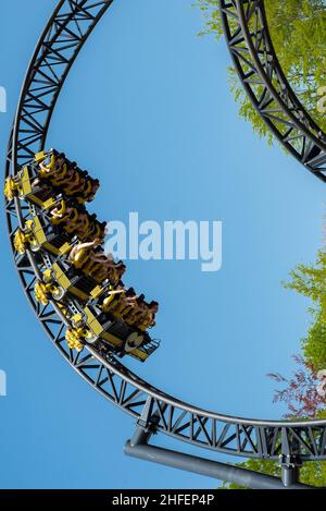 Alton Towers, dove la magia non finisce mai, immagini di altissima qualità del parco a tema e montagne russe del Regno Unito Foto Stock