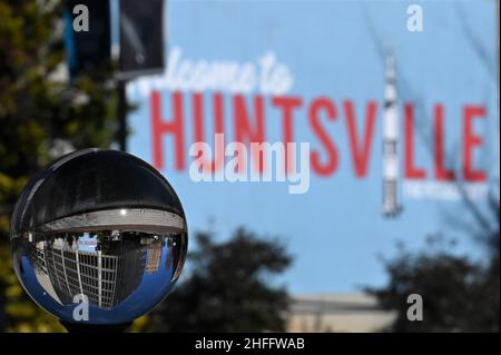 Huntsville, Alabama e luoghi di interesse con Lens Ball Foto Stock