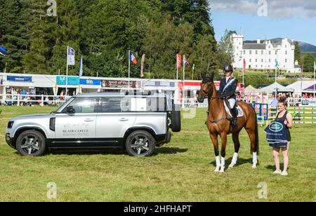 Rosalind Canter e IZILOT DHI - Blair Castle International Horse Trials 2021, Blair Castle, Scozia Foto Stock