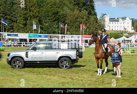 Rosalind Canter e IZILOT DHI - Blair Castle International Horse Trials 2021, Blair Castle, Scozia Foto Stock