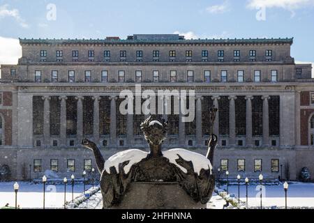 Alma Mater nella neve Foto Stock