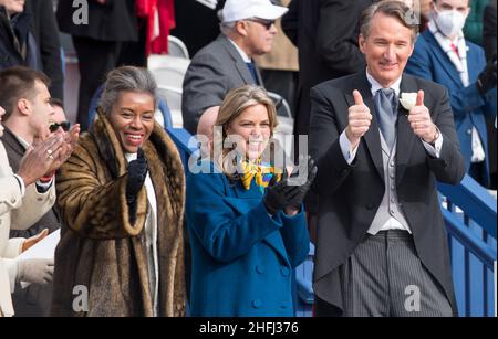 Gennaio 15, 2022. Il governatore recentemente eletto della Virginia Glenn Youngkin e Lt Gov Winsome Earle-Sears alla cerimonia inaugurale. Richmond, Virginia, Stati Uniti Foto Stock