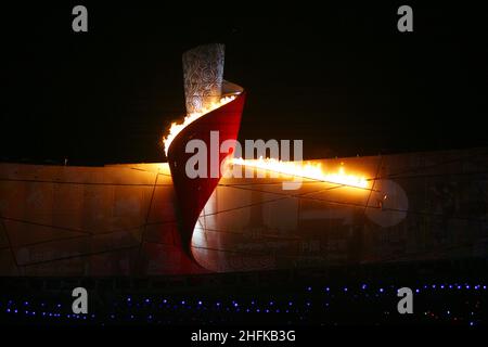 Eršffnungsfeier im Olympiastadion olimpiadi Feuer Olympische Sommerspiele 2008 in Pechino giochi olimpici estivi a Pechino 2008 © diebilderwelt / Alamy Stock Foto Stock