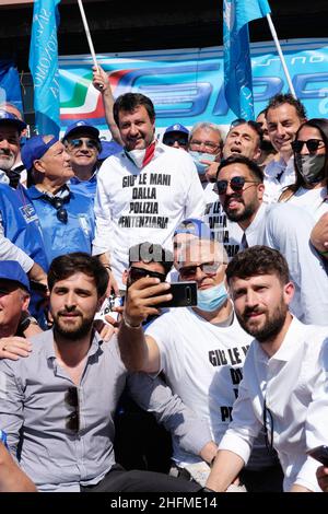 Mauro Scrobogna /LaPresse 25 giugno 2020&#xa0; Roma, Italia Notizie protesta della polizia carceraria nella foto: Protesta da parte di poliziotti carcerari e intervento del segretario della Lega Matteo Salvini Foto Stock