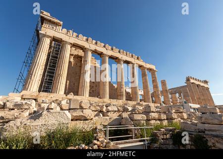 Atene, Grecia. Il Partenone, un ex tempio sulla Acropoli ateniese dedicato alla dea Athena Foto Stock