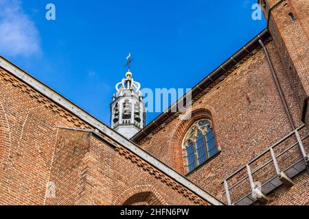 Grande chruch di fronte al bue cielo in città Hardewijk, Gelderland nei Paesi Bassi Foto Stock