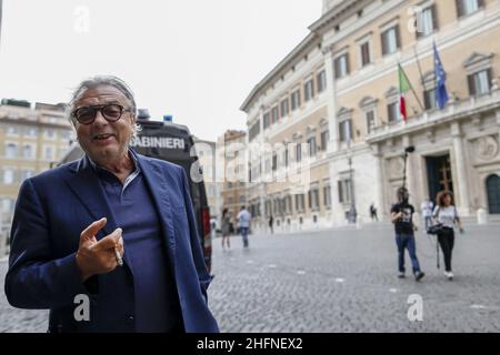 Cecilia Fabiano/LaPresse Settembre 02 , 2020 Roma (Italia) News: Il sindaco di Lampedusa Tot&#xf2; martello e il governatore nello Musumeci convocati dal presidente Conte a Palazzo Chigi nella foto : Tot&#xf2; martello Foto Stock