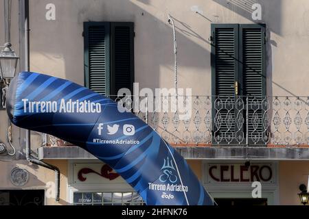 LaPresse - Fabio Ferrari Settembre, 08 2020 Camaiore (Italia) Sport Cycling Tirreno Adriatico edizione 55 - da Camaiore a Follonica nella foto: Sponsor Foto Stock