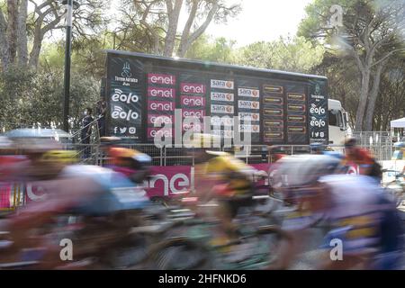 LaPresse - Fabio Ferrari Settembre, 08 2020 Camaiore (Italia) Sport Cycling Tirreno Adriatico edizione 55 - da Camaiore a Follonica nella foto: Passaggio Foto Stock