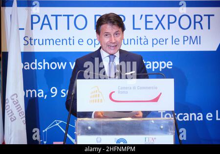 Mauro Scrobogna /LaPresse 09 settembre 2020&#xa0; Roma, Italia Patto di roadshow politico per le esportazioni nella foto: Il primo Ministro Giuseppe Conte Foto Stock