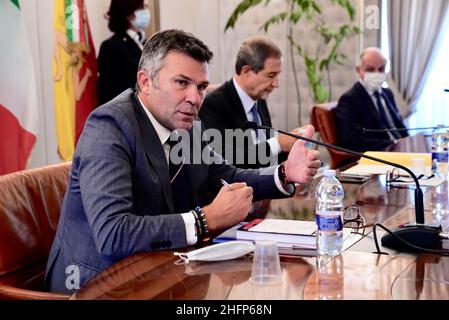 Foto Gian Mattia D'Alberto/LaPresse 02 ottobre 2020 Palermo (Italia) Sport Ciclismo giro d'Italia 2020 - edizione 103 - Conferenza stampa in Regione Sicilia nella foto: Paolo Bellino di RCS Sport, nello Musei e Renato di Rocco, presidente della Federazione Ciclistica Italiana Foto Stock